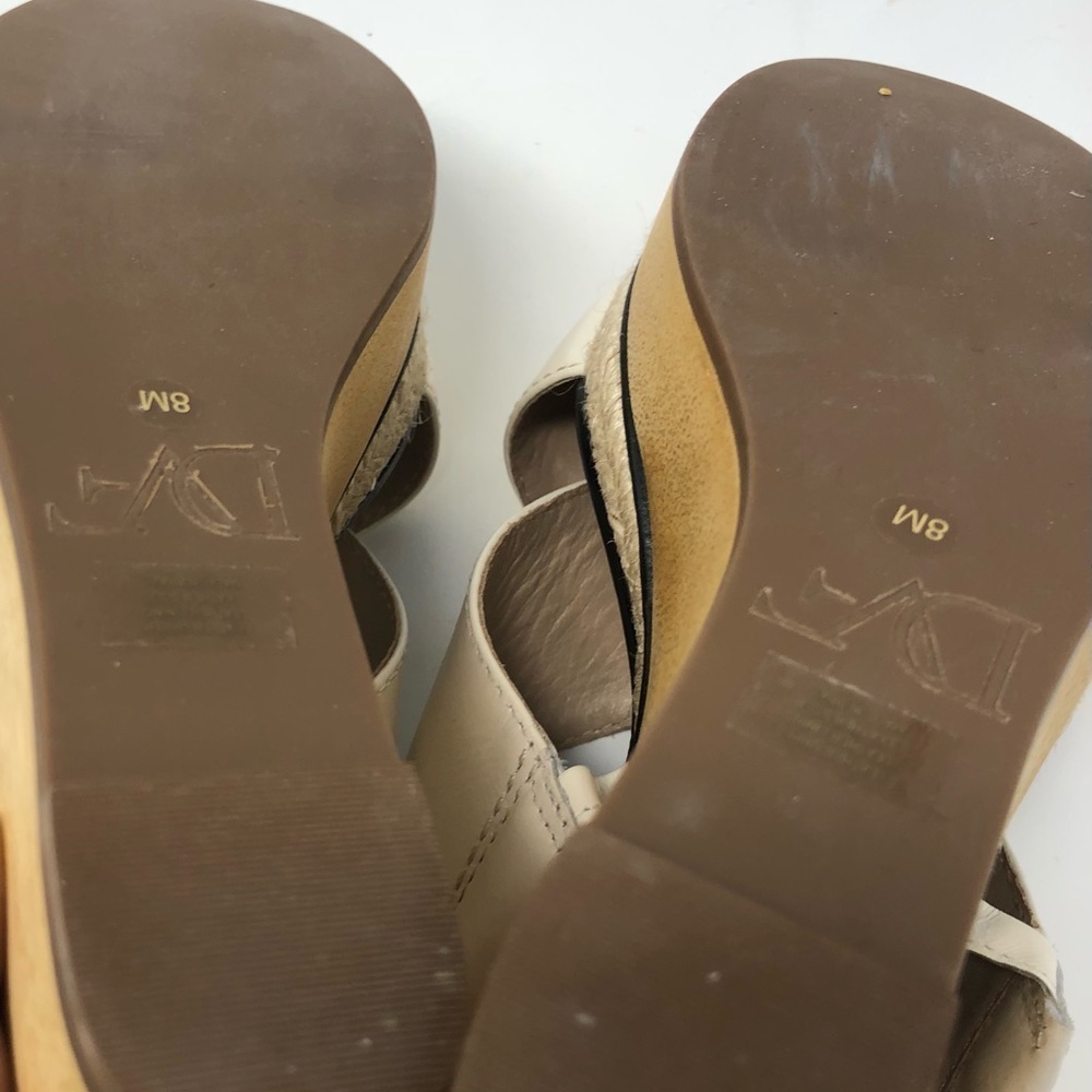 DIANE Von Furstenberg Gladys Wood Wedge Sandals 8 - Picture 6 of 6